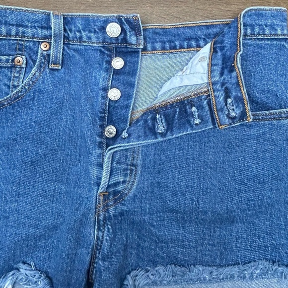 Levi’s 501 Cut Off Denim Jean Shorts Button Fly Size 30 - Picture 3 of 6